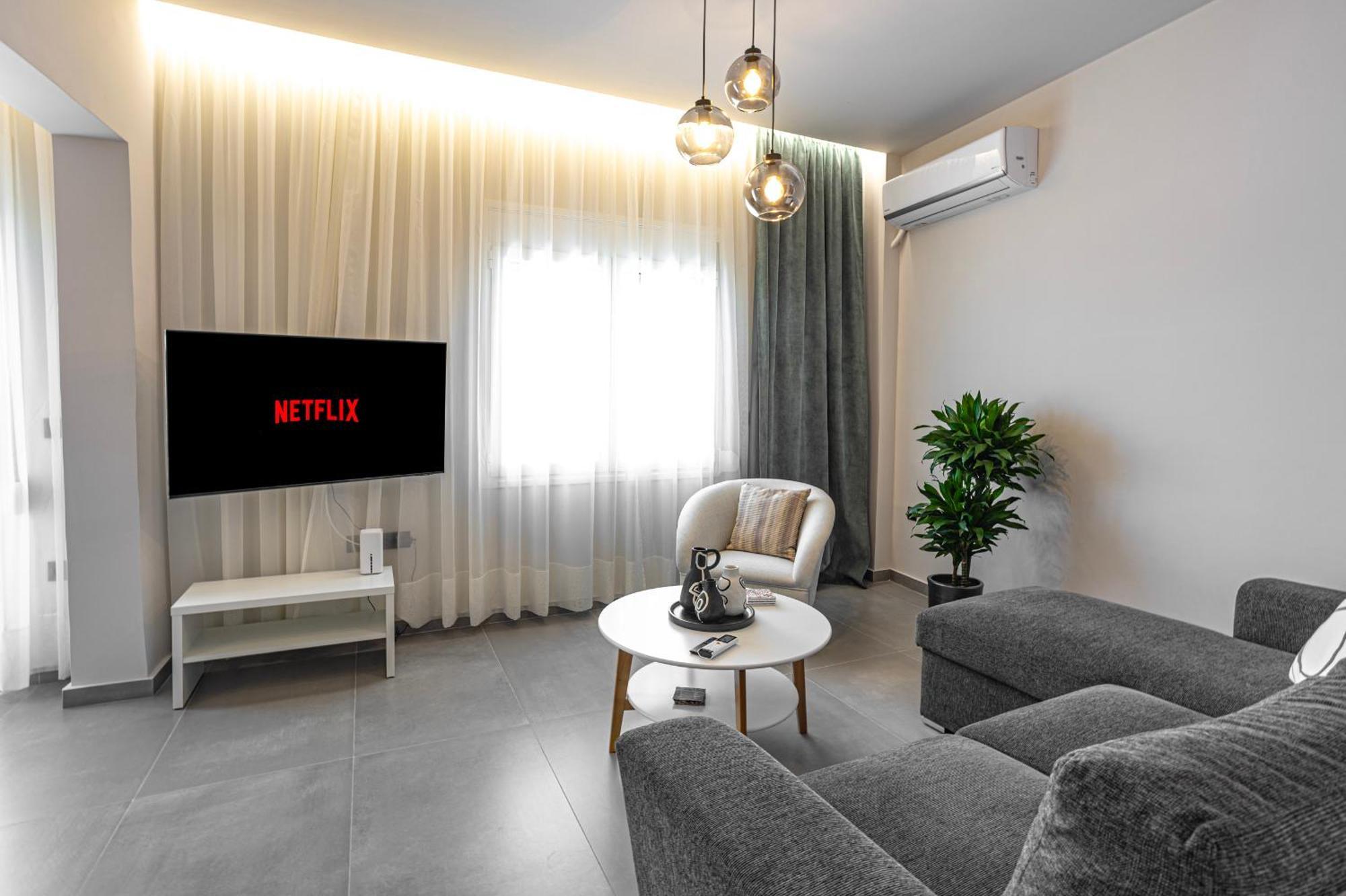 Luxury Apartment By The Sea- Euripus Strait Karababás 외부 사진